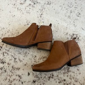 Blondo waterproof booties